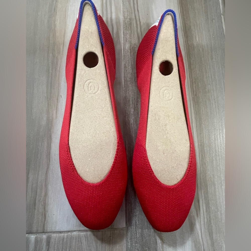 Size 8.5 Red square toe Rothy’s